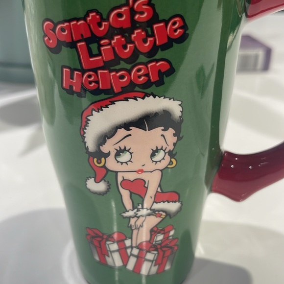 NEW IN BOX BETTY BOOP CERAMIC TRAVEL MUG - Picture 2 of 4